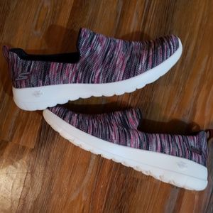 New Skechers Go Shoes